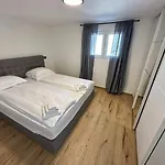 Monte R+luxury * 克尔维尼维赫