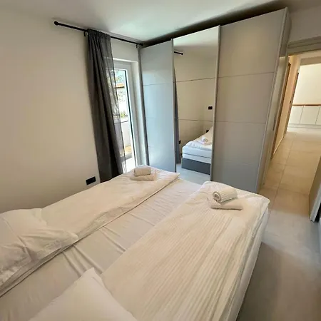 Monte R+luxury * Crveni Vrh