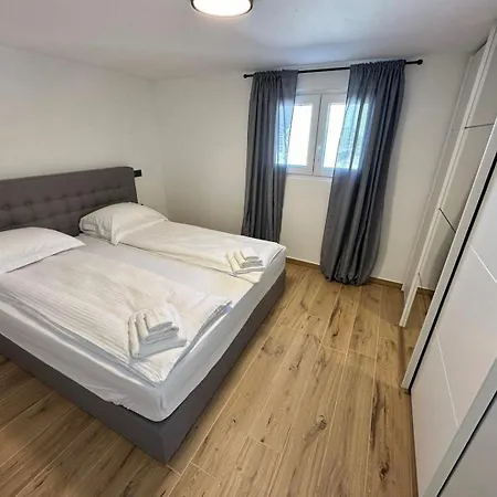 Monte R+luxury * Crveni Vrh