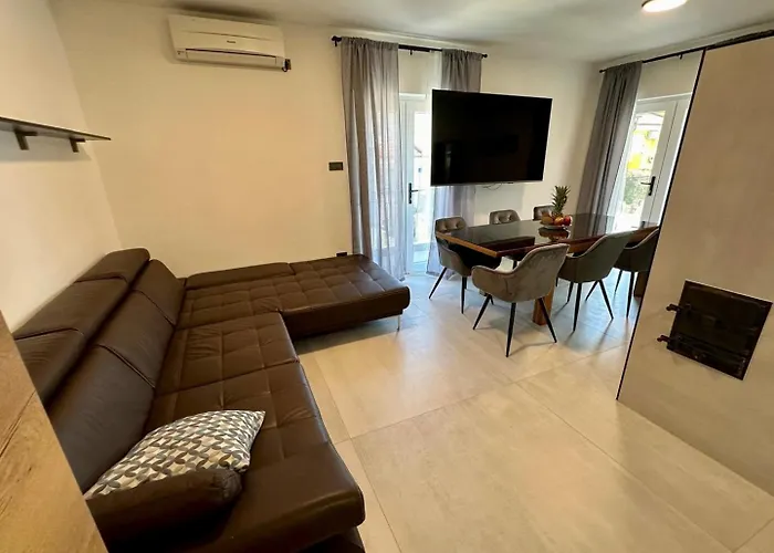 Monte R+luxury * Crveni Vrh