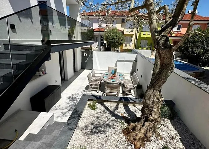 Monte R+luxury * Crveni Vrh